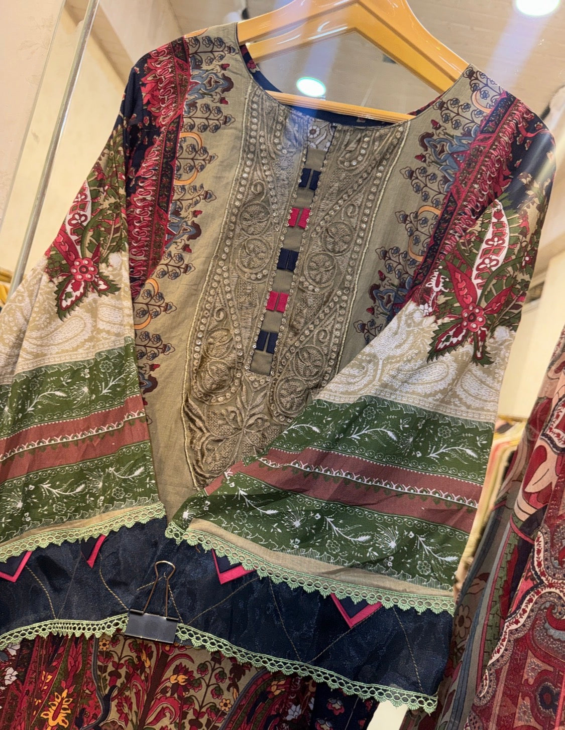 “The Luxe Bloom – Essence COTTON LAWN SUIT