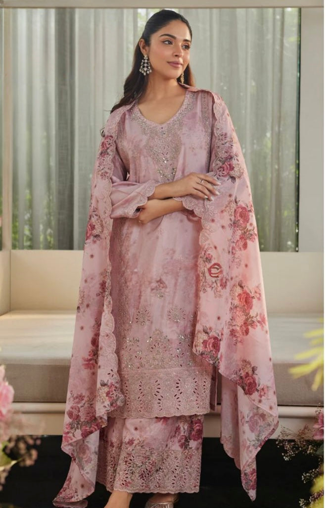 Noor-e-Nazakat | Pakistani Semi-Formal Edit