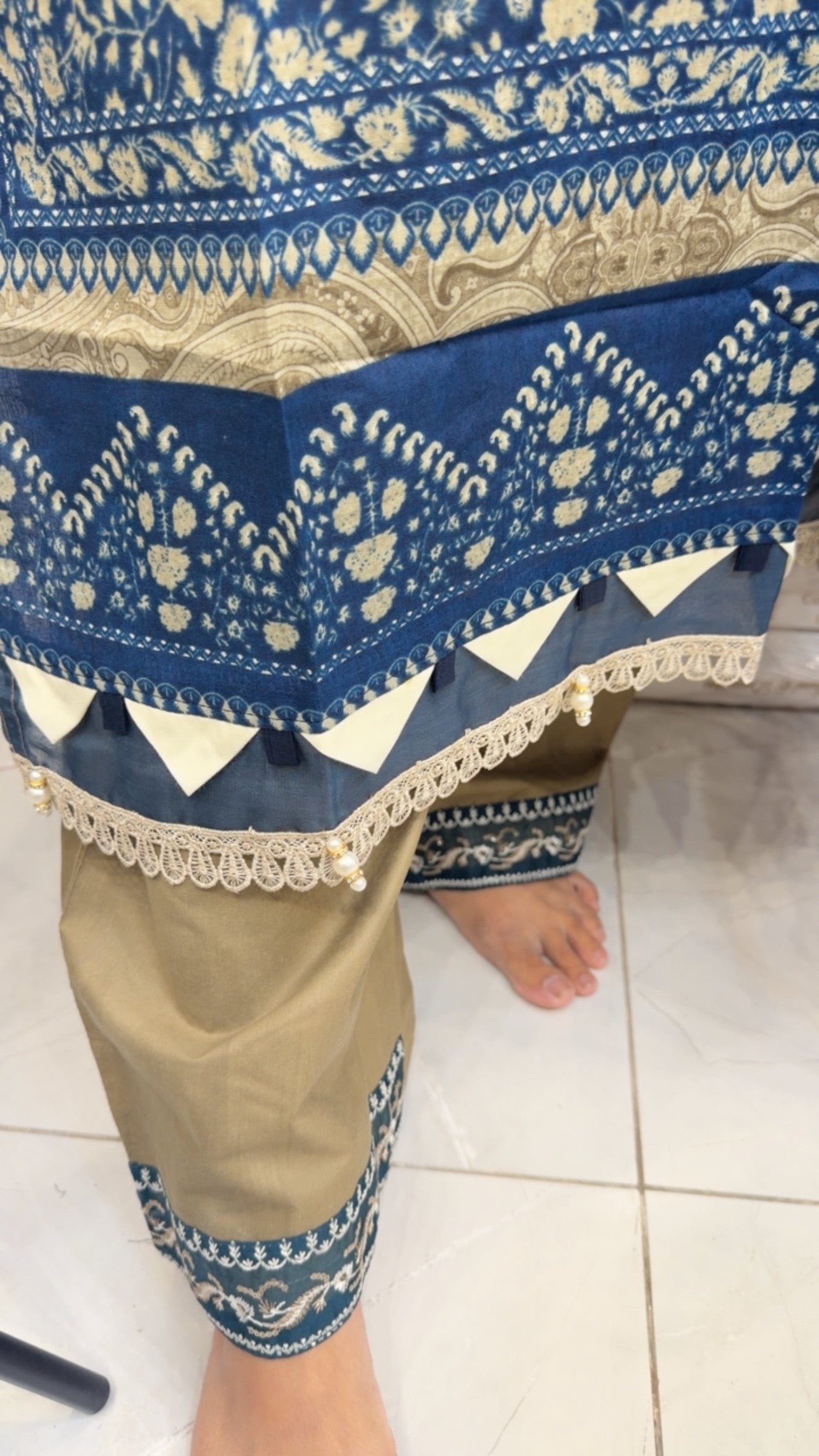 Midnight blue with beautiful contrast patch work lawn set