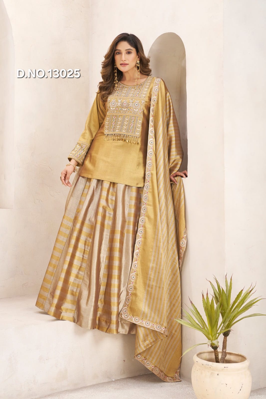 Statment Pure Banarasi Dual-Tone Gold & Silver Lehenga Kurta Set with Hand Embroidery & Organza Dupatta