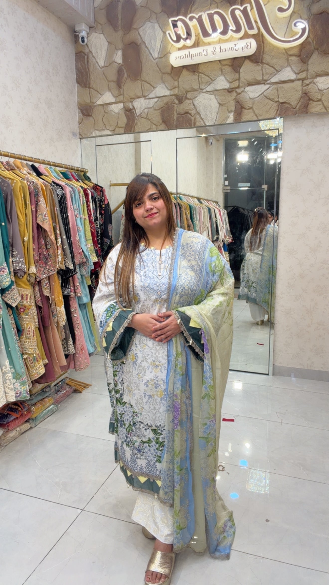 Printed lawn Kurta set with Blue patchwork(CHIFFON DUPATTA) | Elegant Ethnic Wear 2025