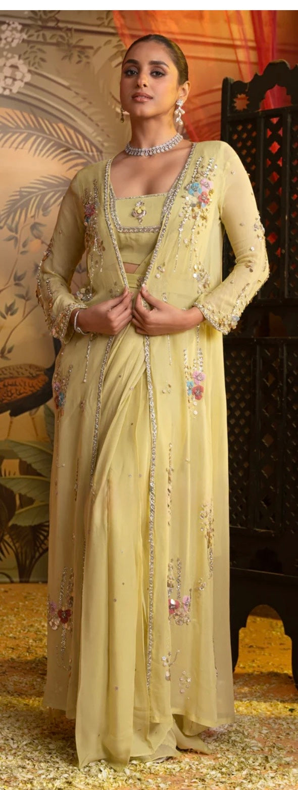 Effortless pre-draped saree with jacket